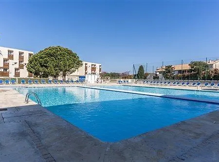 Hotel L Ile D Or 2*