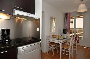 L Ile D Or Hotel 2*